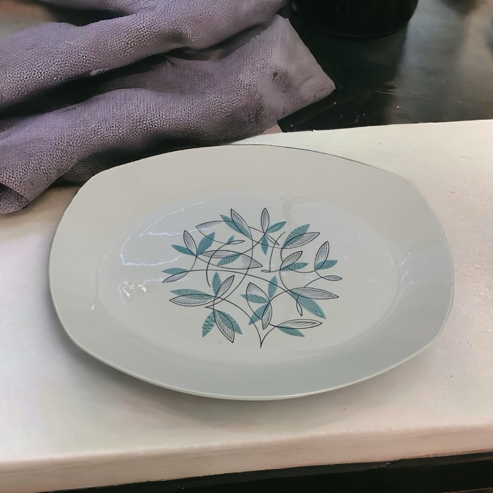 Vintage 50’s Mid Century Modern Style-Craft Serving Platter in Cassandra Pattern